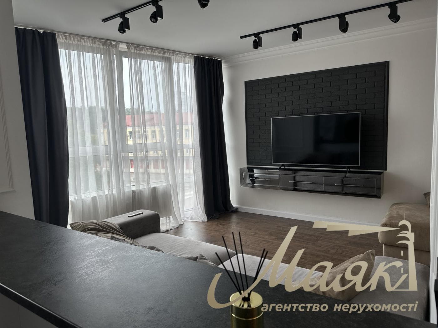 Аренда 1-комнатной квартиры (60м2) в ЖК "Лыбедь" по ул. Малевича 89
