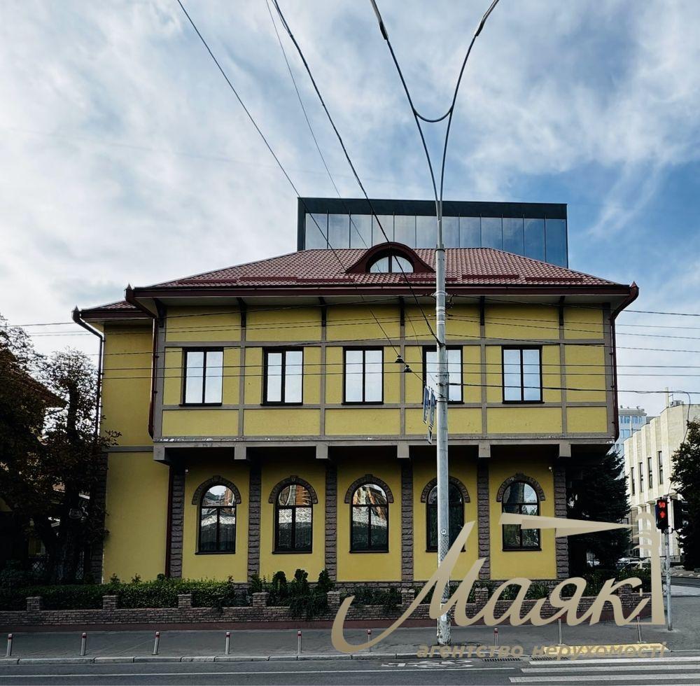 Rent commercial premises 500m2 in Pechersk