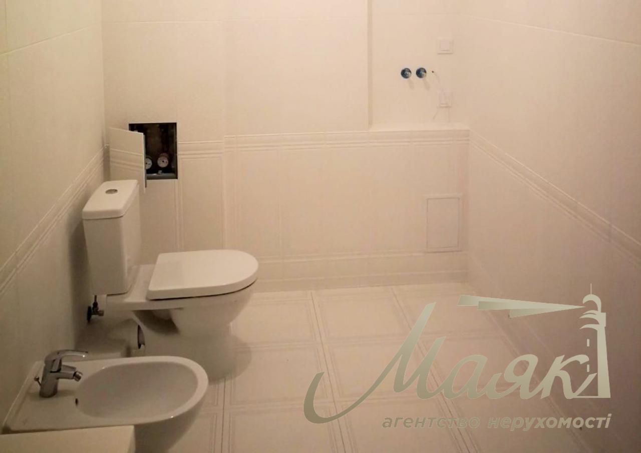 Продаж квартири з орендарем, готовий бізнес, Круглоуніверситетська 3-5, 190м2