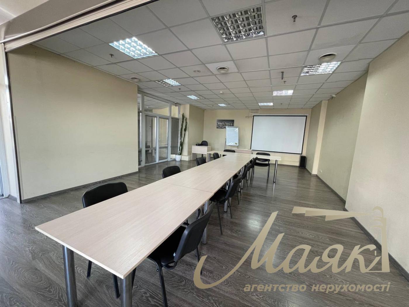 Аренда офисного помещения(115м2)свободного назначения, Осокорки