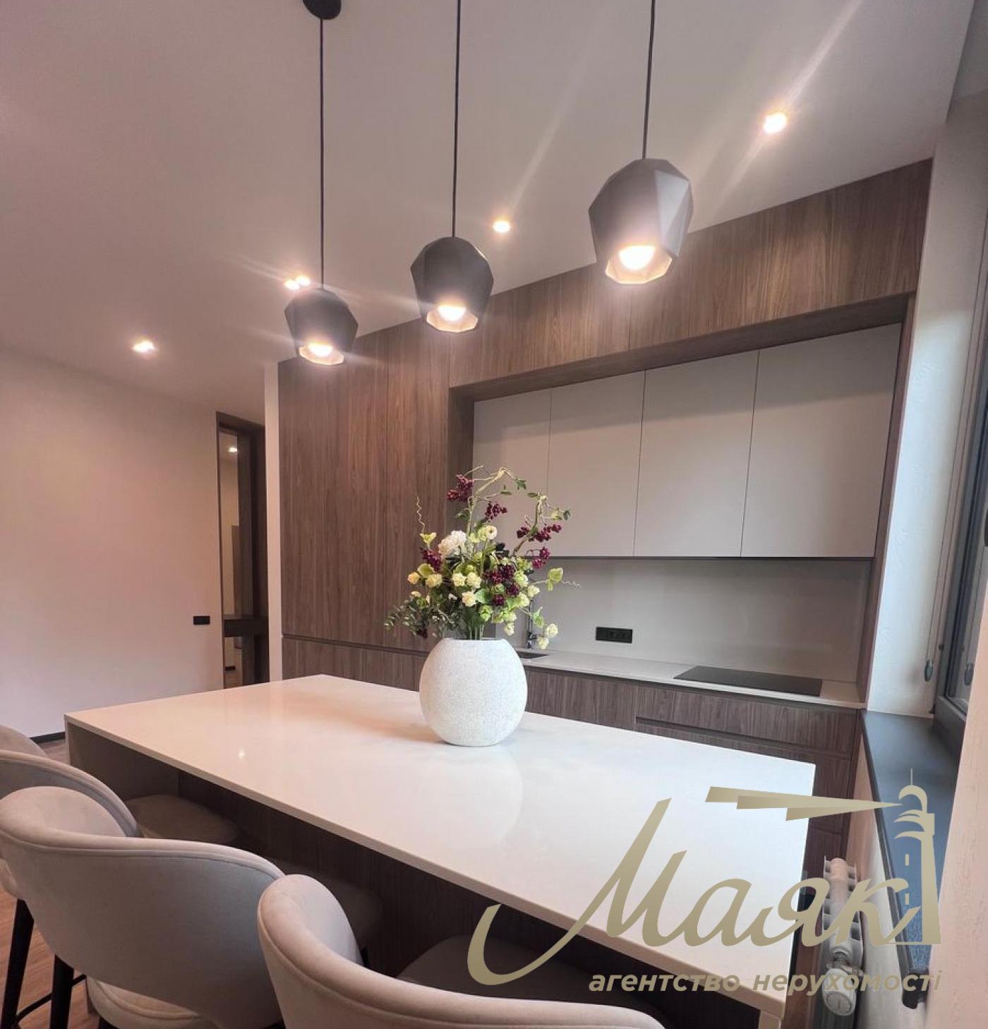 Rent 3-room apartment in Crystal Park Tower Residential Complex