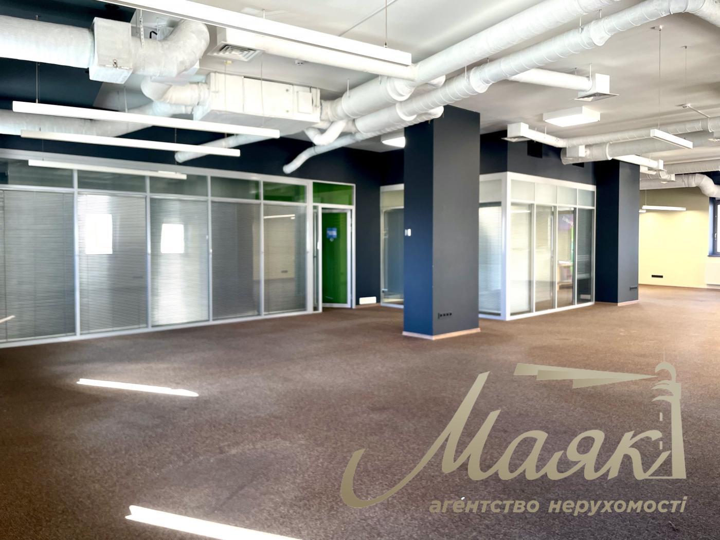 Office for rent 680m2 Kirillovskaya str. Podol m. Kontraktova Ploshchad