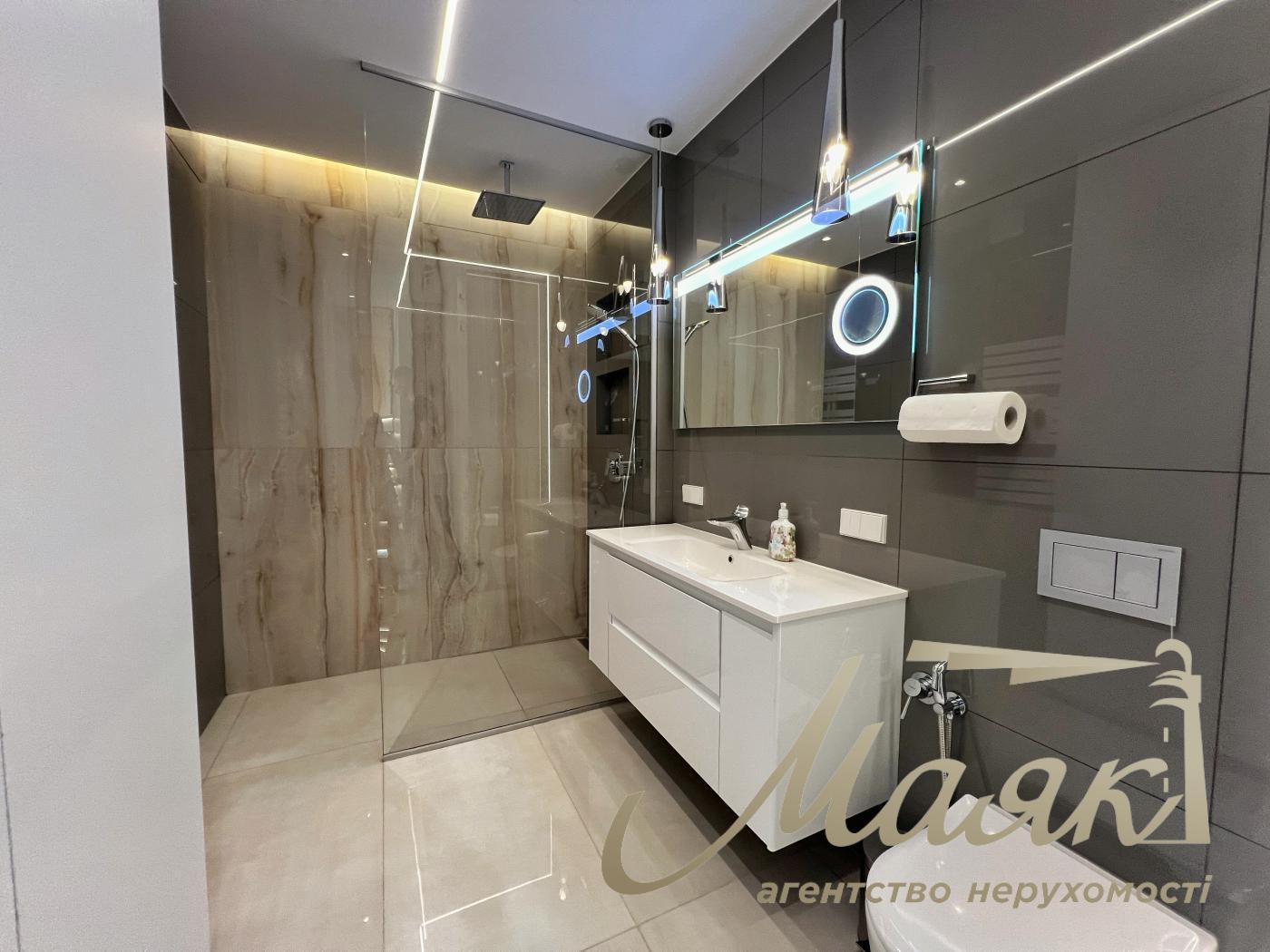 Оренда пентхауса 100м2 в ЖК Підвисоцький, вул. Підвисоцького