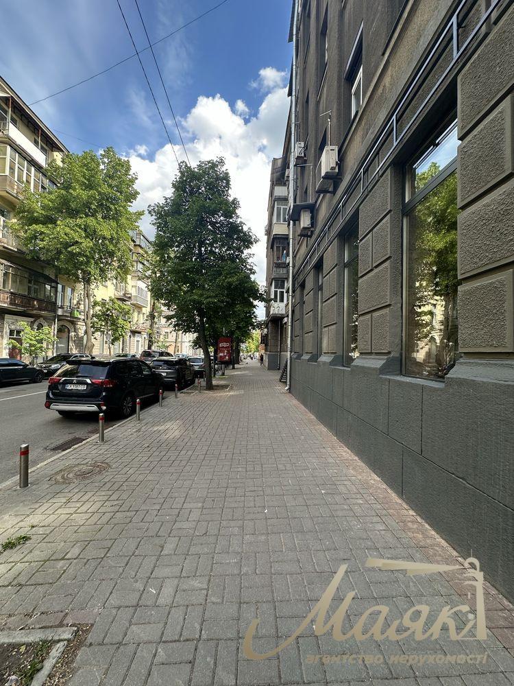 Sale facade 147m2, Institutskaya, Center