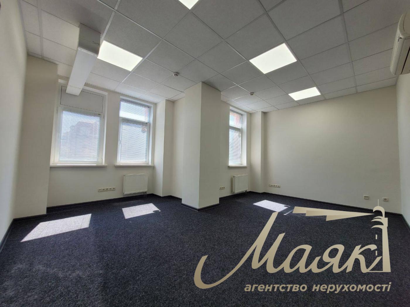 Office for rent 340m2 on Podol, Spasskaya street, 5, Kiev