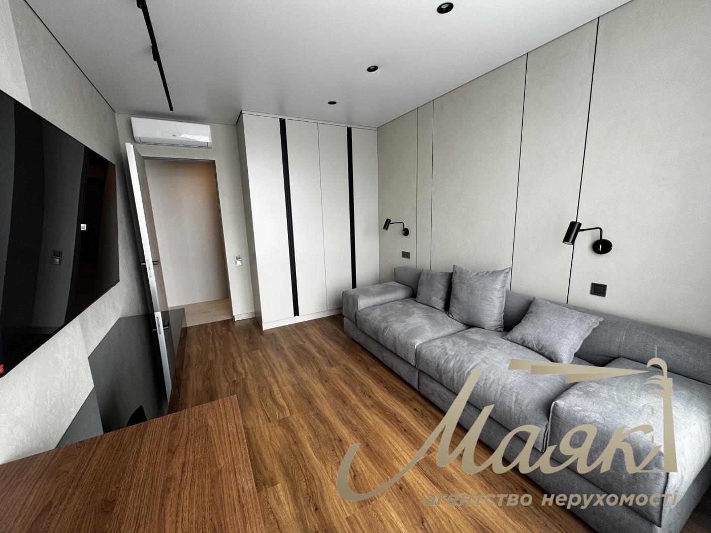 For sale 3-bedroom apartment in LCD Great