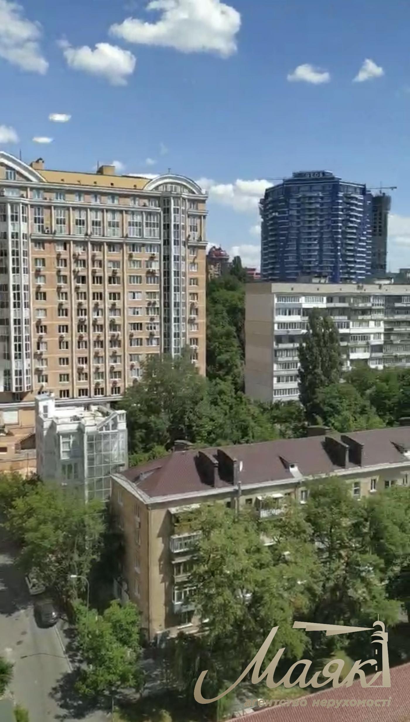 Rent 1-bedroom apartment 50m2 LCD TETRIS HALL Delovaya street, 1/2