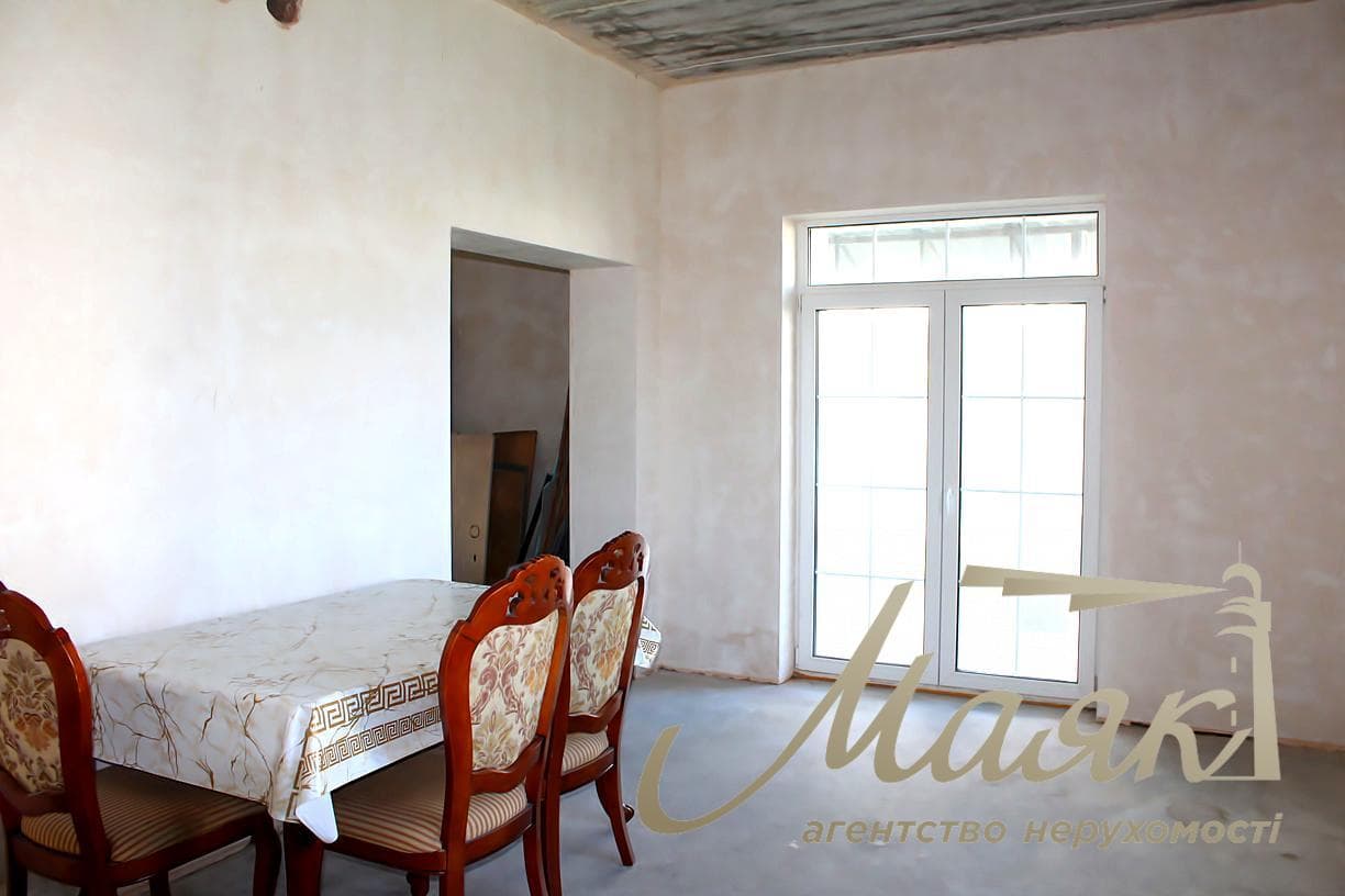 House for sale 261.6m2 in Gatnoye village, near Kiev Ozernaya street, Kyiv-Svyatoshinsky district.