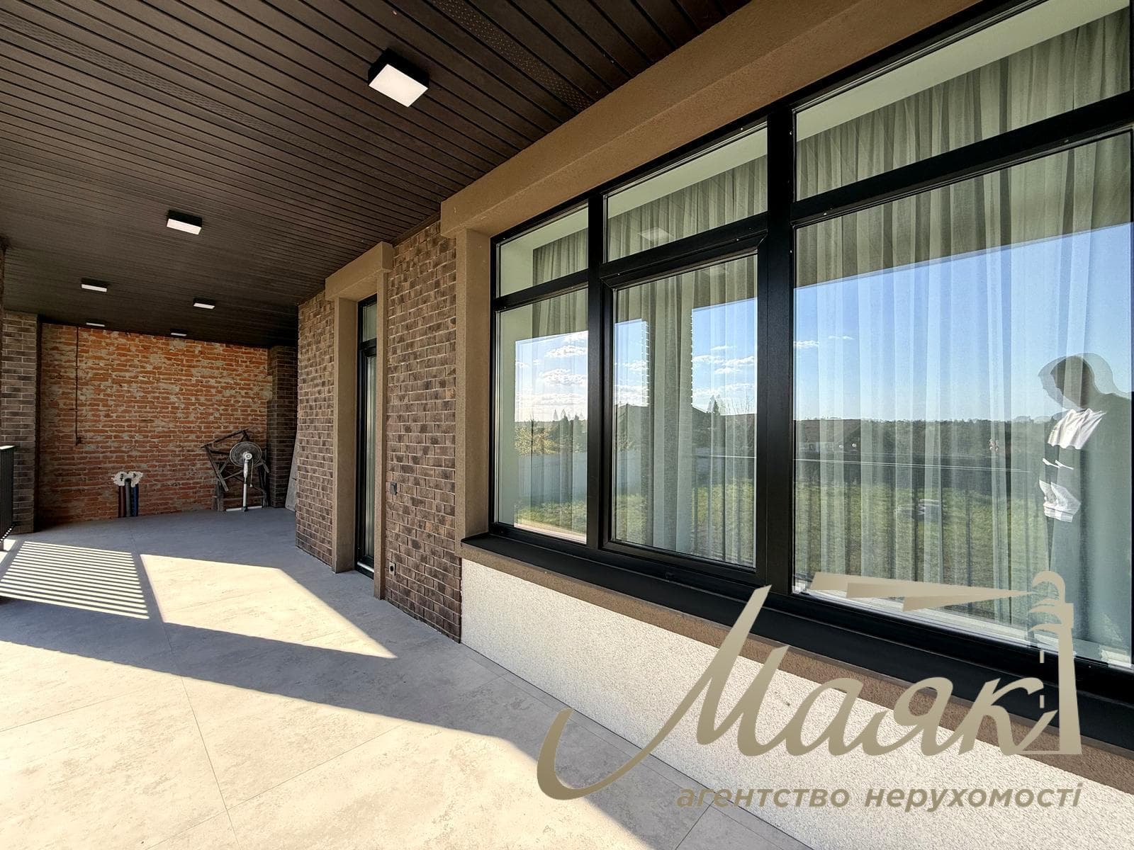 Продаж сучасного будинку 350 м² з панорамним видом с. Лісники пров. Глинище, 39, Обухівський напрямок, Київська область