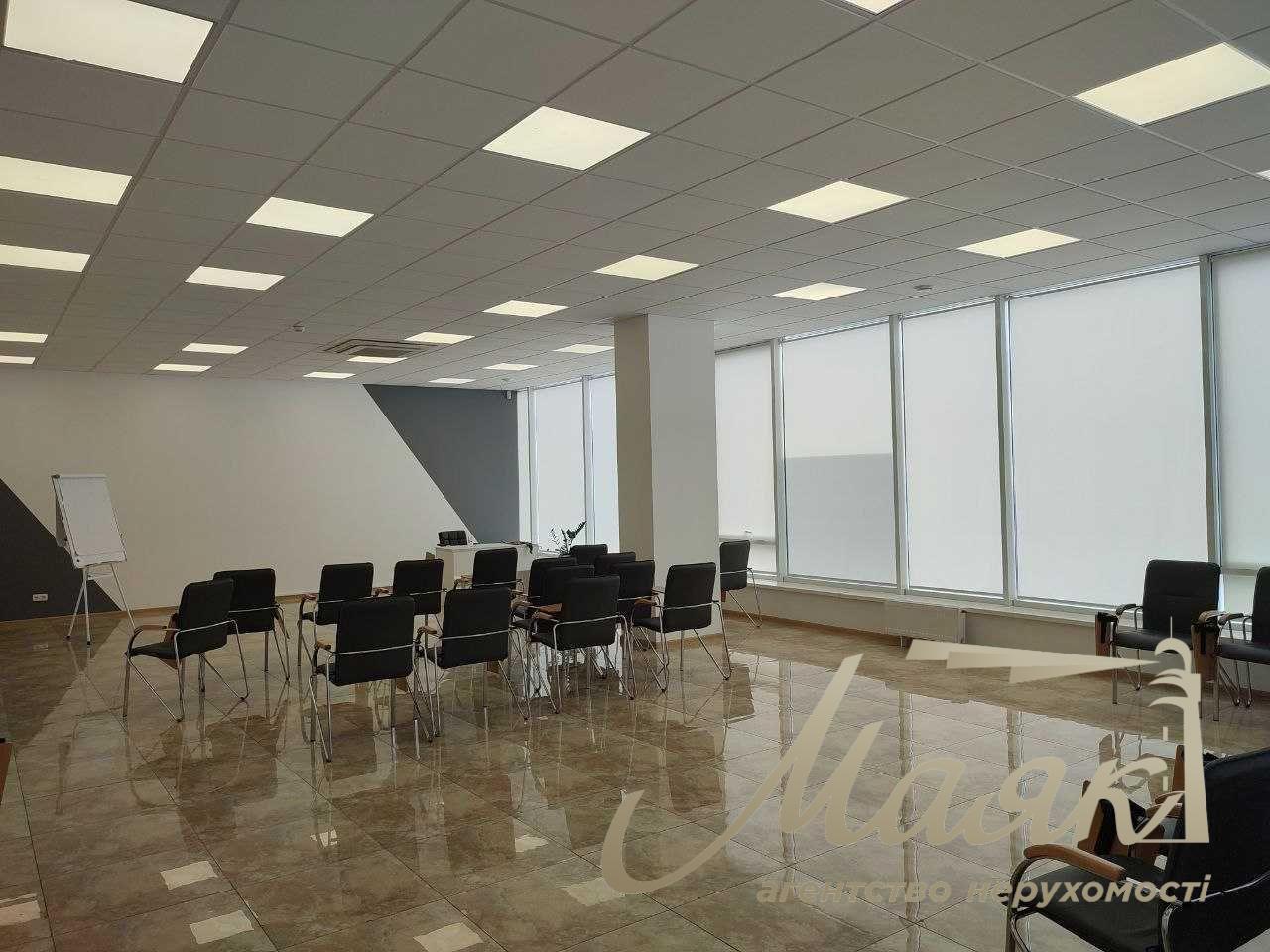 Rent office 163m2 Novokonstantinovskaya, m. Tarasa Shevchenko Podolsky district