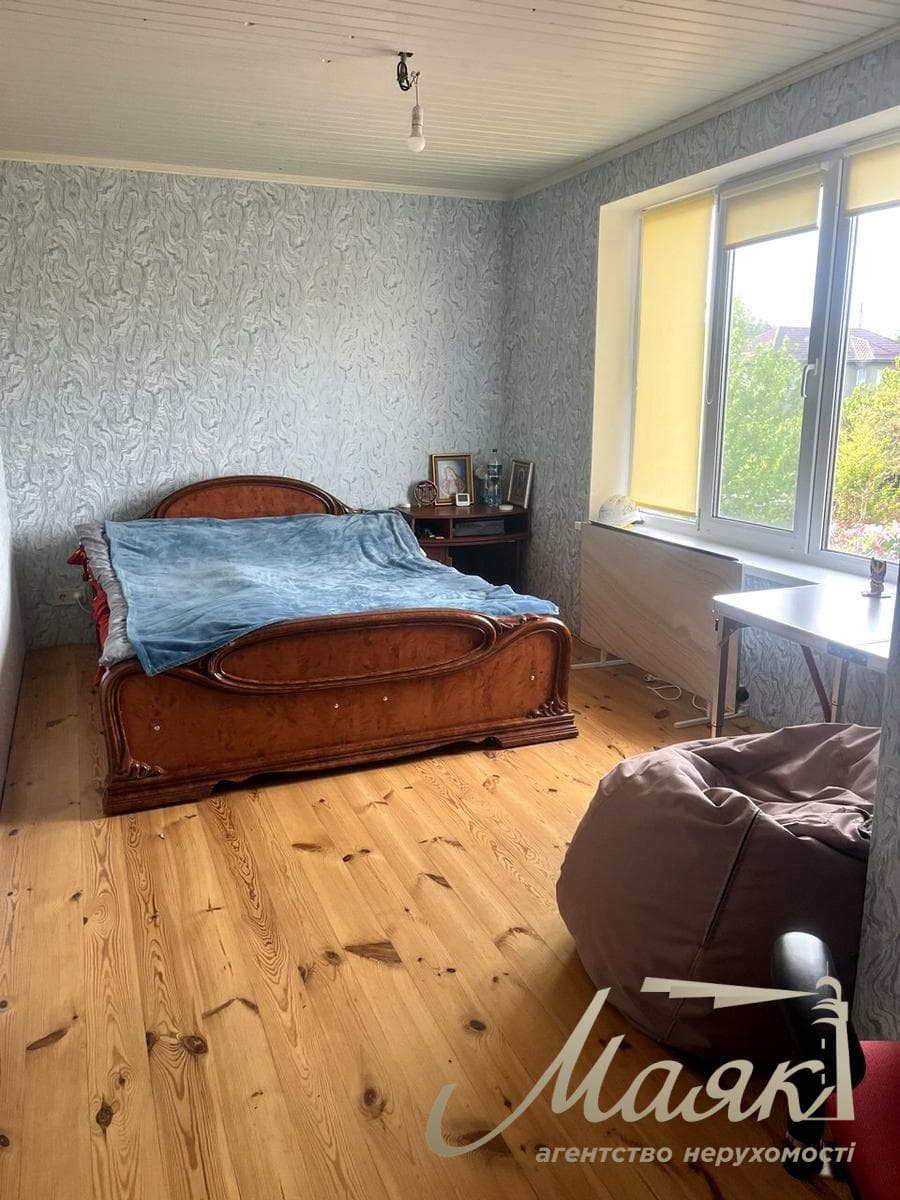 Продаж цегляного будинку 230 м² | Голосіївський район | Віта-Литовська (Чапаївка) вул. Лаврова, Київ, 10 хвилин від метро Видубичі