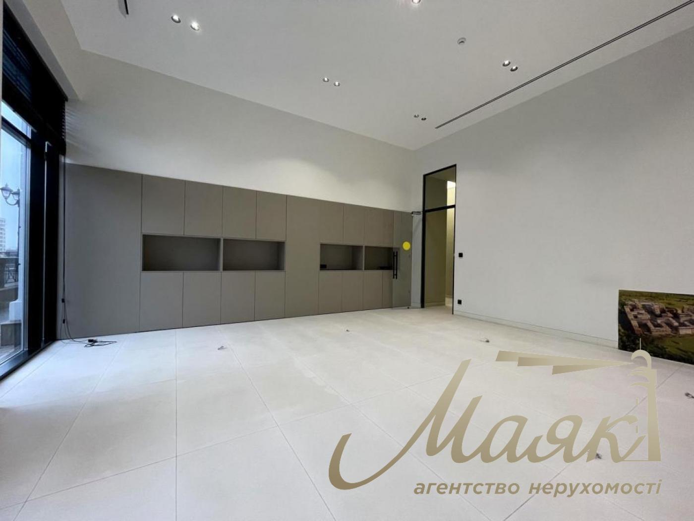 Оренда комерційного приміщення 267 м.кв ЖК Нова Англія