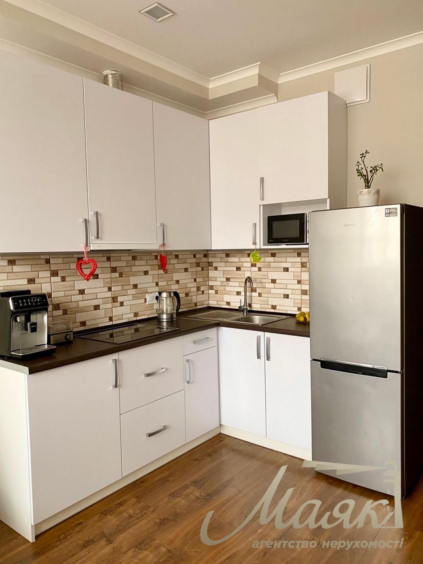 Продаж 2-кімнатної квартири вул. Патріса Лумумби 11