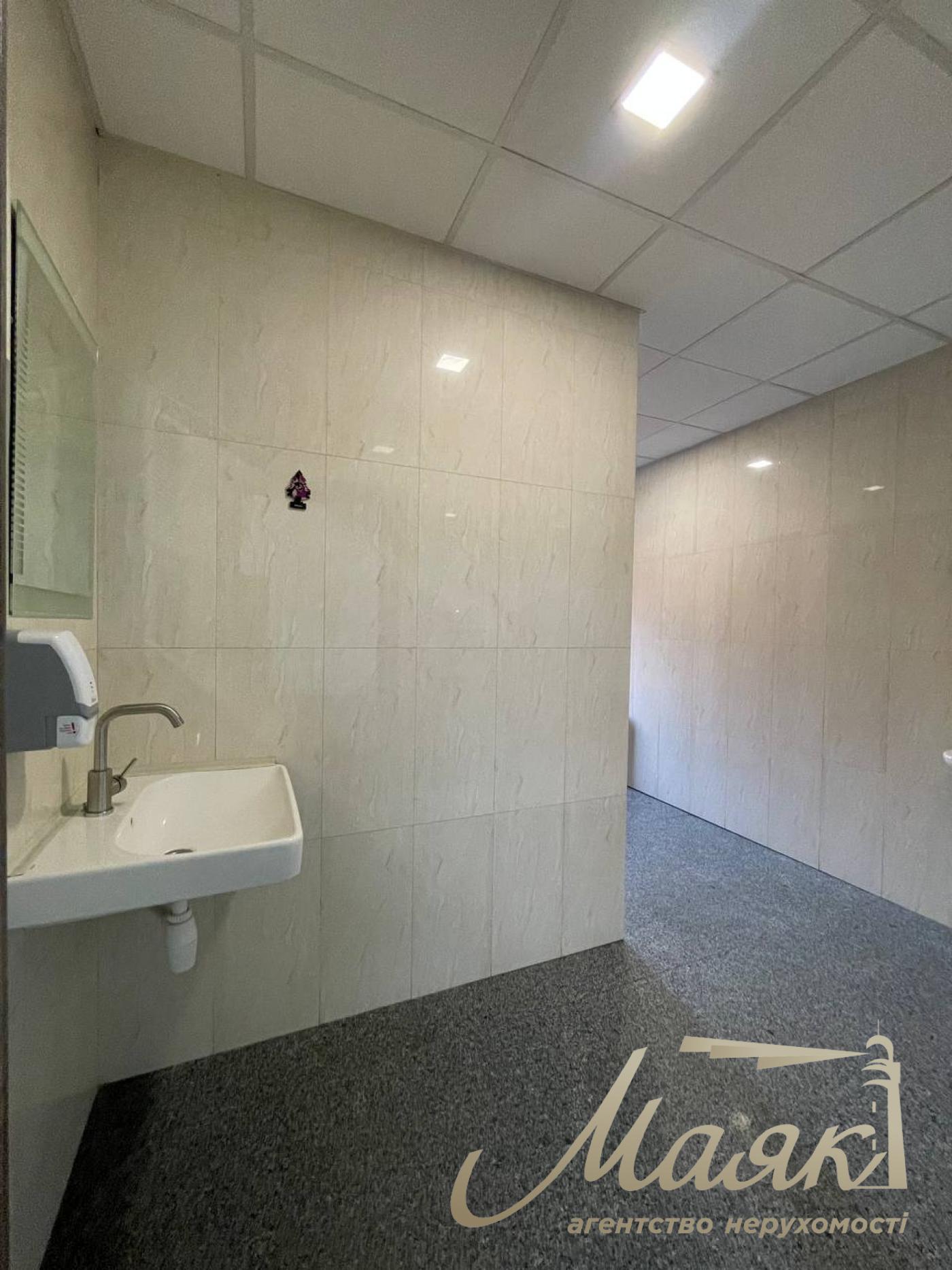 Office for rent 540 sq.m Business Center Star Center Solomenskyi district, Lobanovskyi Avenue