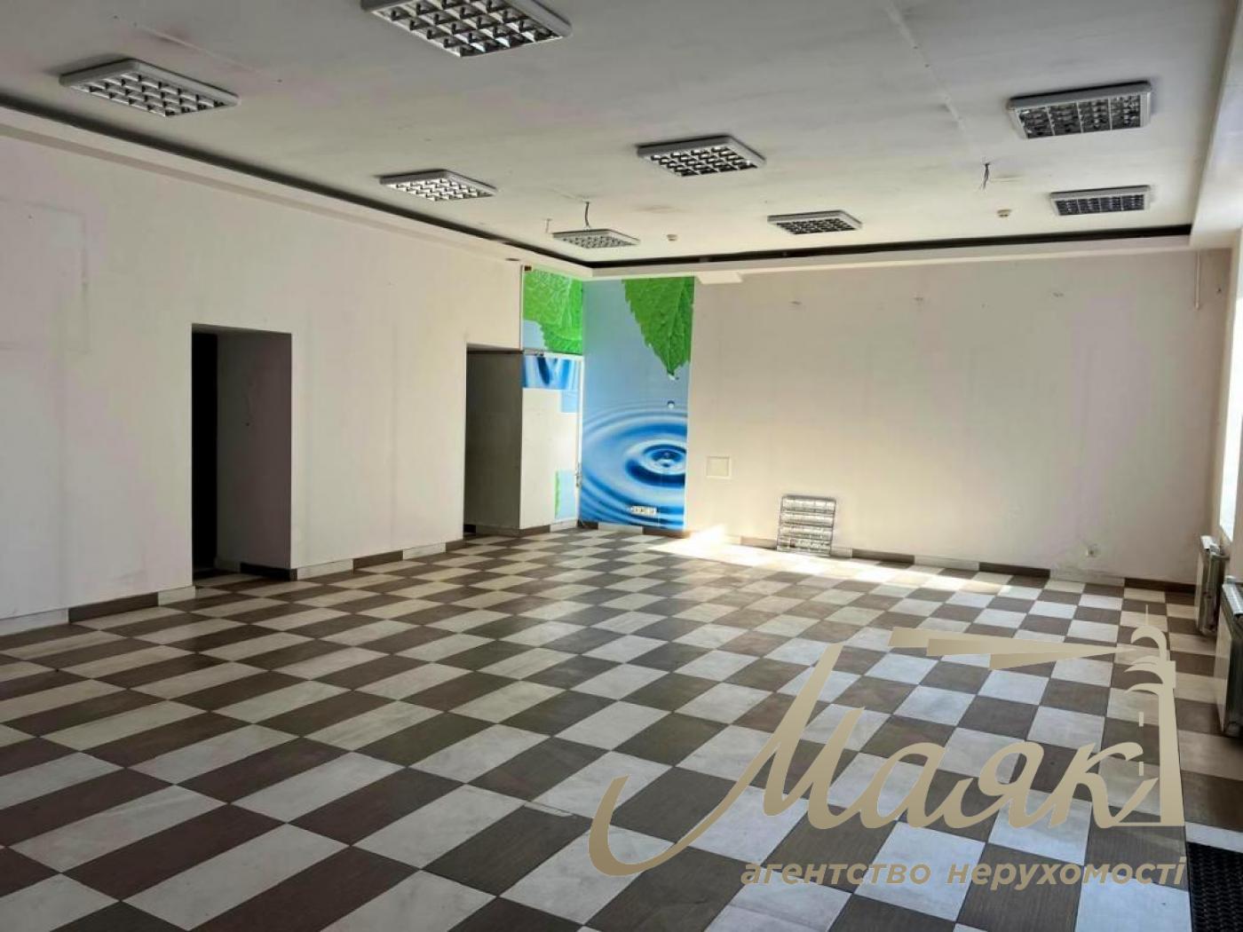 Rent a facade premises 113 sq.m.sq. Lower Val, Podol