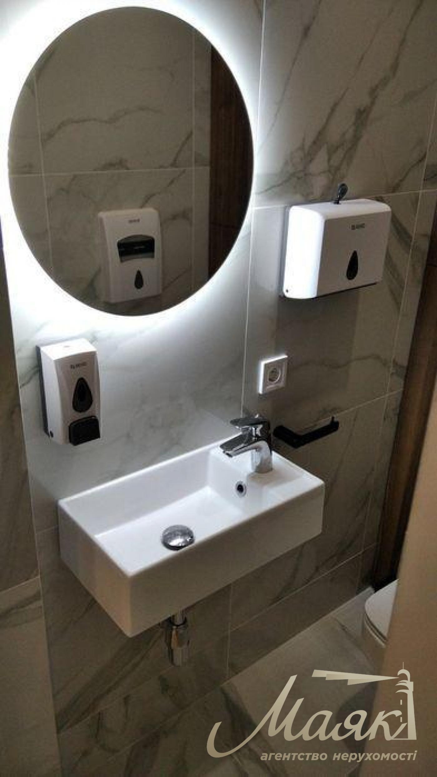 Office for rent 133 sq.m. in Residential Complex Carnegie Tower, Pecherskiy r-n.