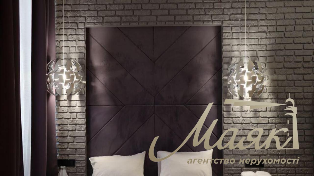 Продаж 2х-смарт квартири пл.Льва Толстого