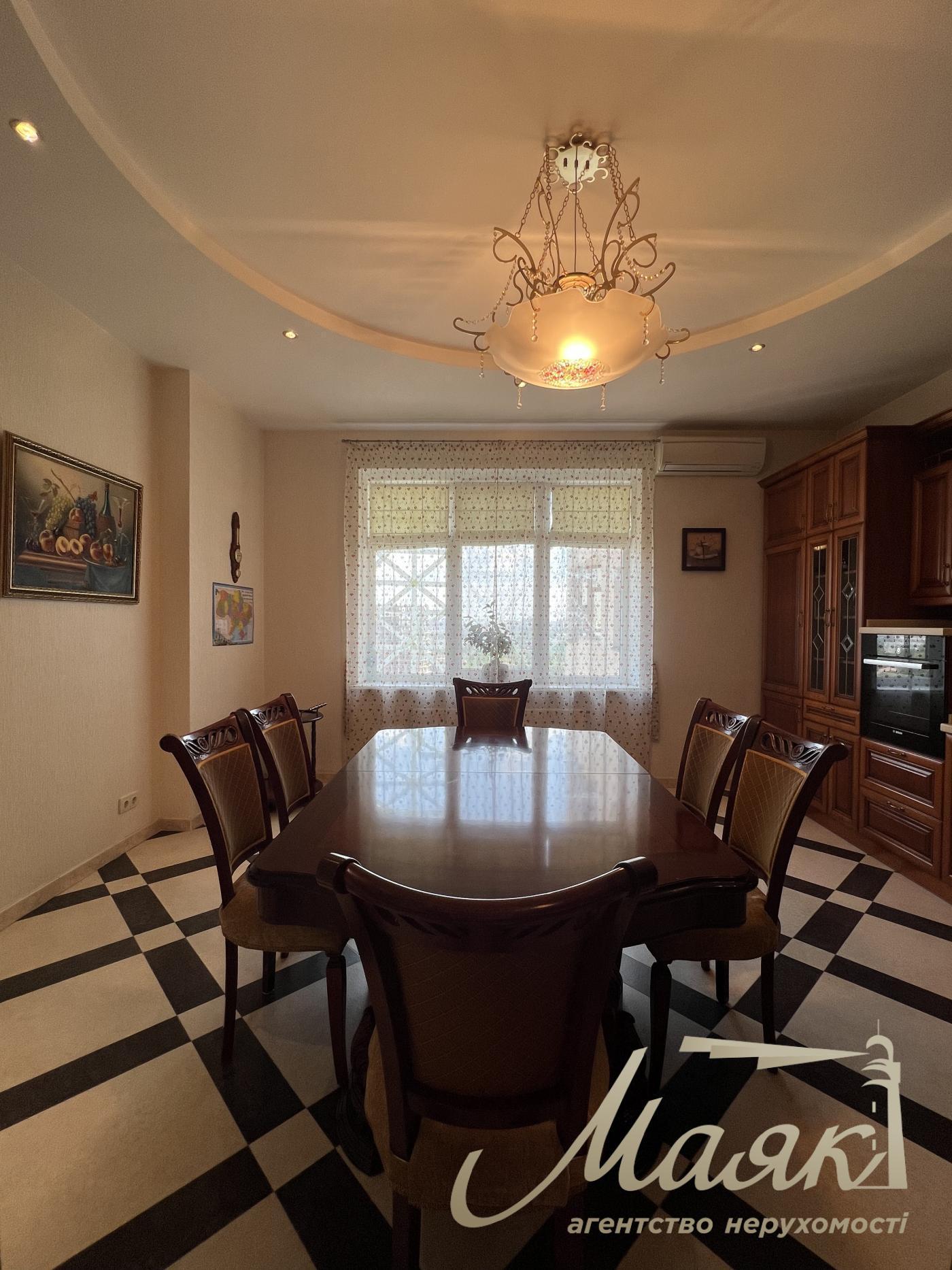 Продажа квартиры 160 м2 в ЖК Пушкинский парк