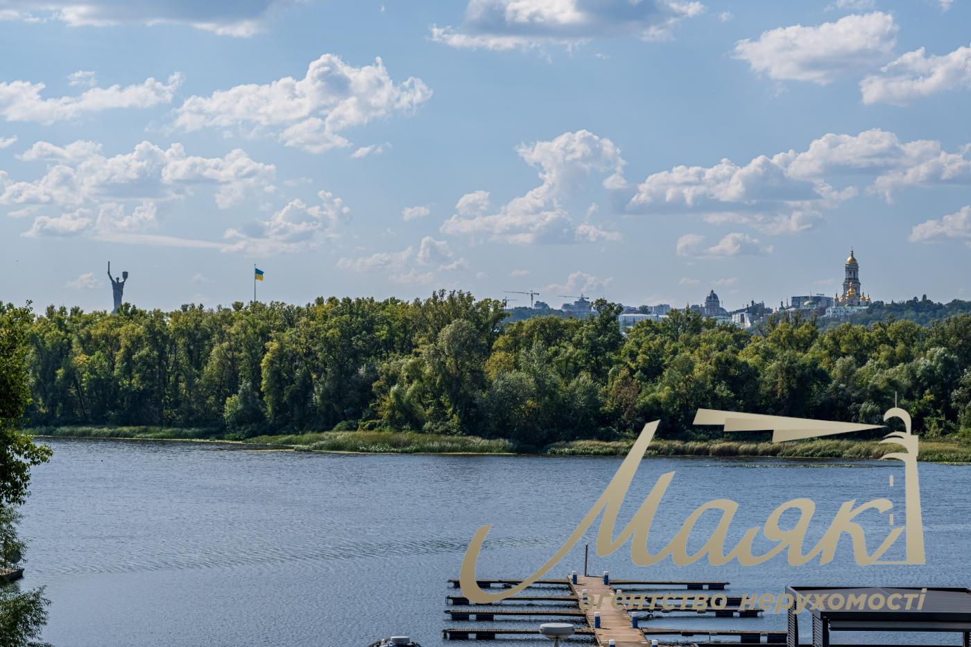 Продажа квартиры 152 м2 ЖК Riviera Riverside, Раисы Окипной 18