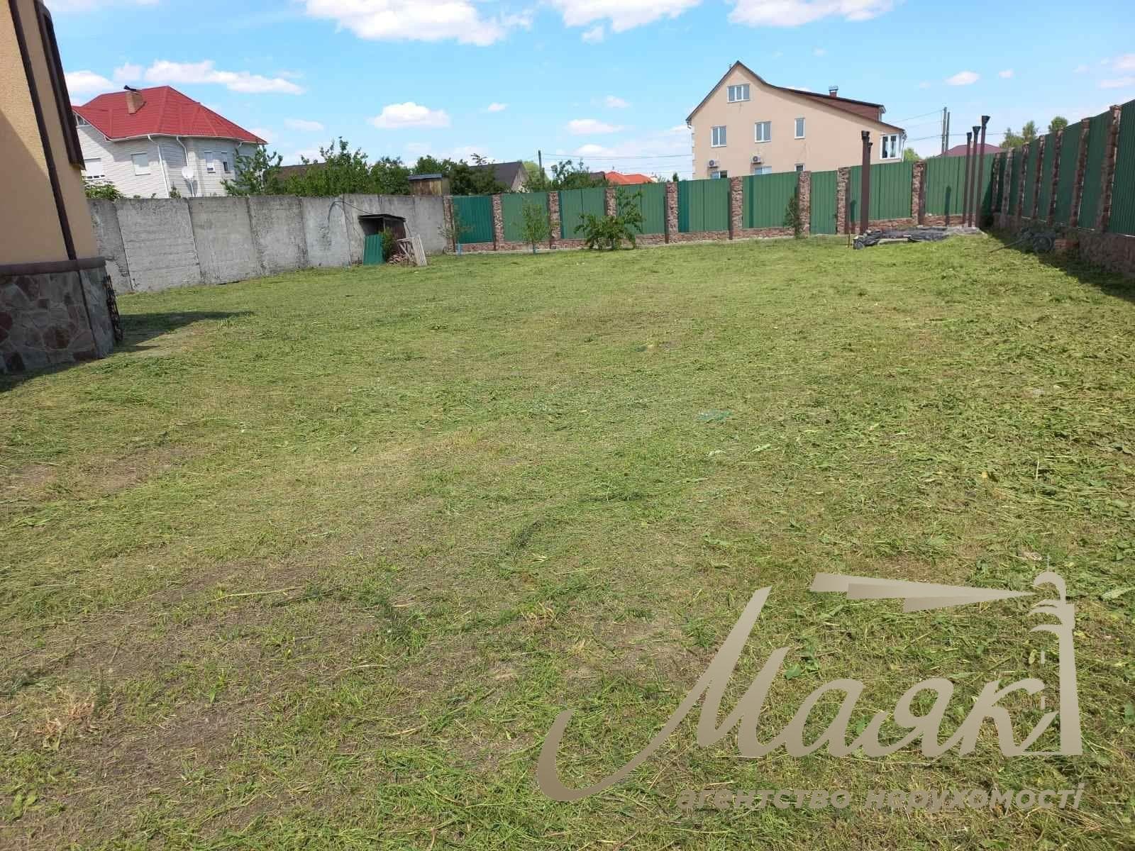 Продаж будинку площею 217 м² у Києві, мікрорайон Бортничі, станція метро «Бориспільська».
