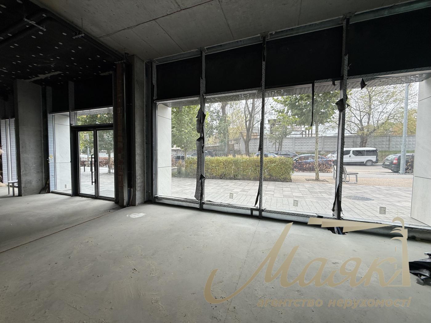 Продажа фасадного помещения 271 м² в ЖК UNIT.Home, ул. Гарета Джонса, Шевченковский район.