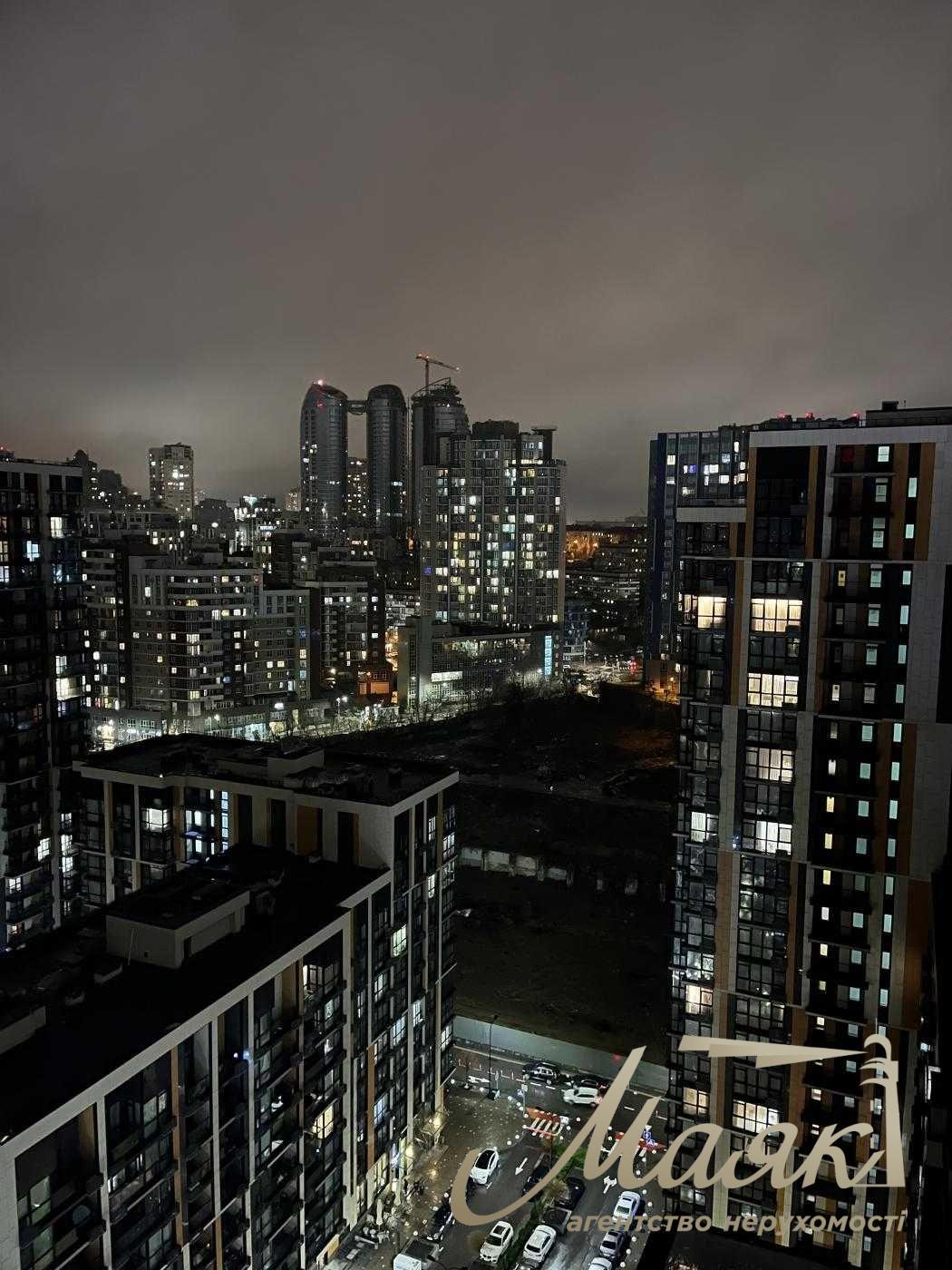 Продажа 2-комнатной квартиры 45м2  в ЖК «Французский квартал 2», Центр Киева, ул. Джона Маккейна, 3А, Печерский район.