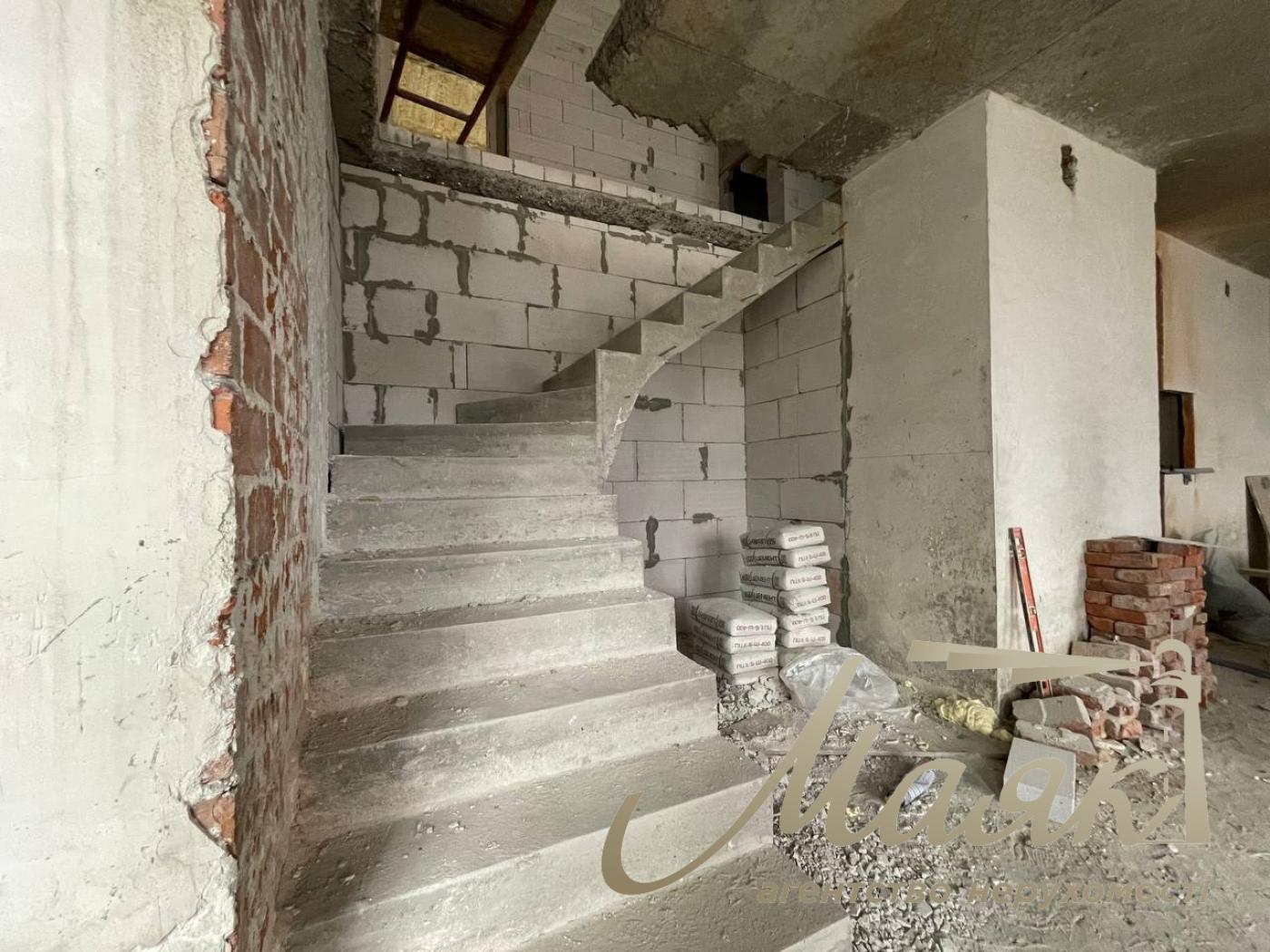 Sale of a view apartment in the residential complex "Fundukleevsky", Bohdan Khmelnitsky street
