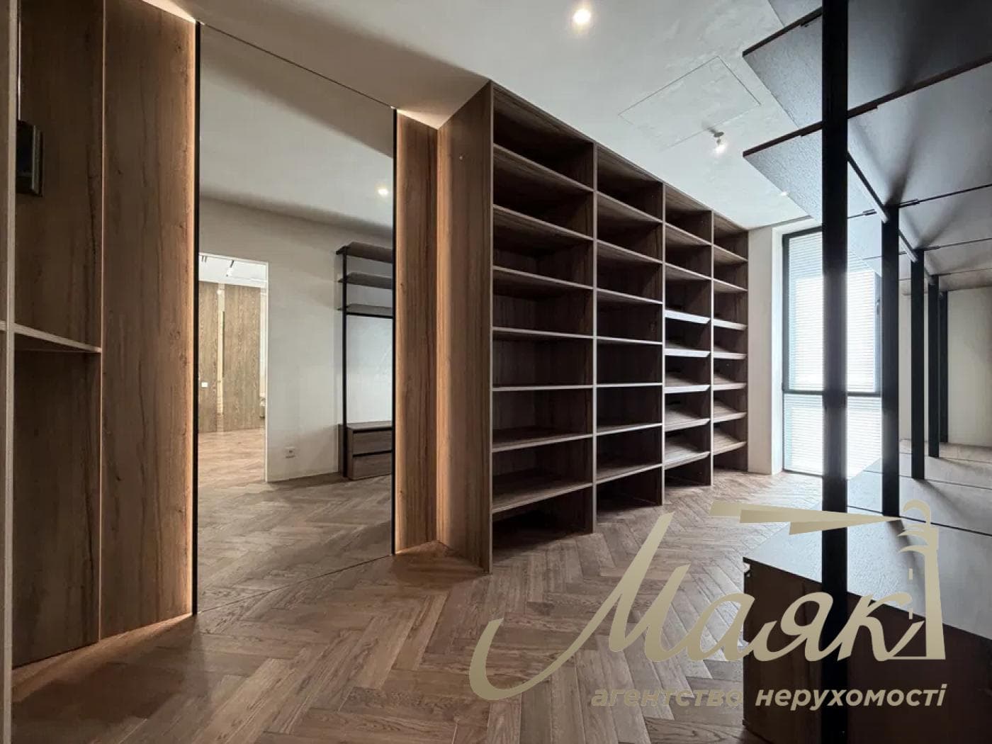 Продаж 2-поверхового будинку площею 326 м², Ходосівка, КГ «Нова Ходосівка»