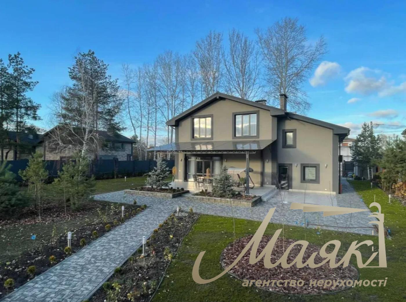 Продажа 2х-этажного дома 285м2 с.Чапаевка