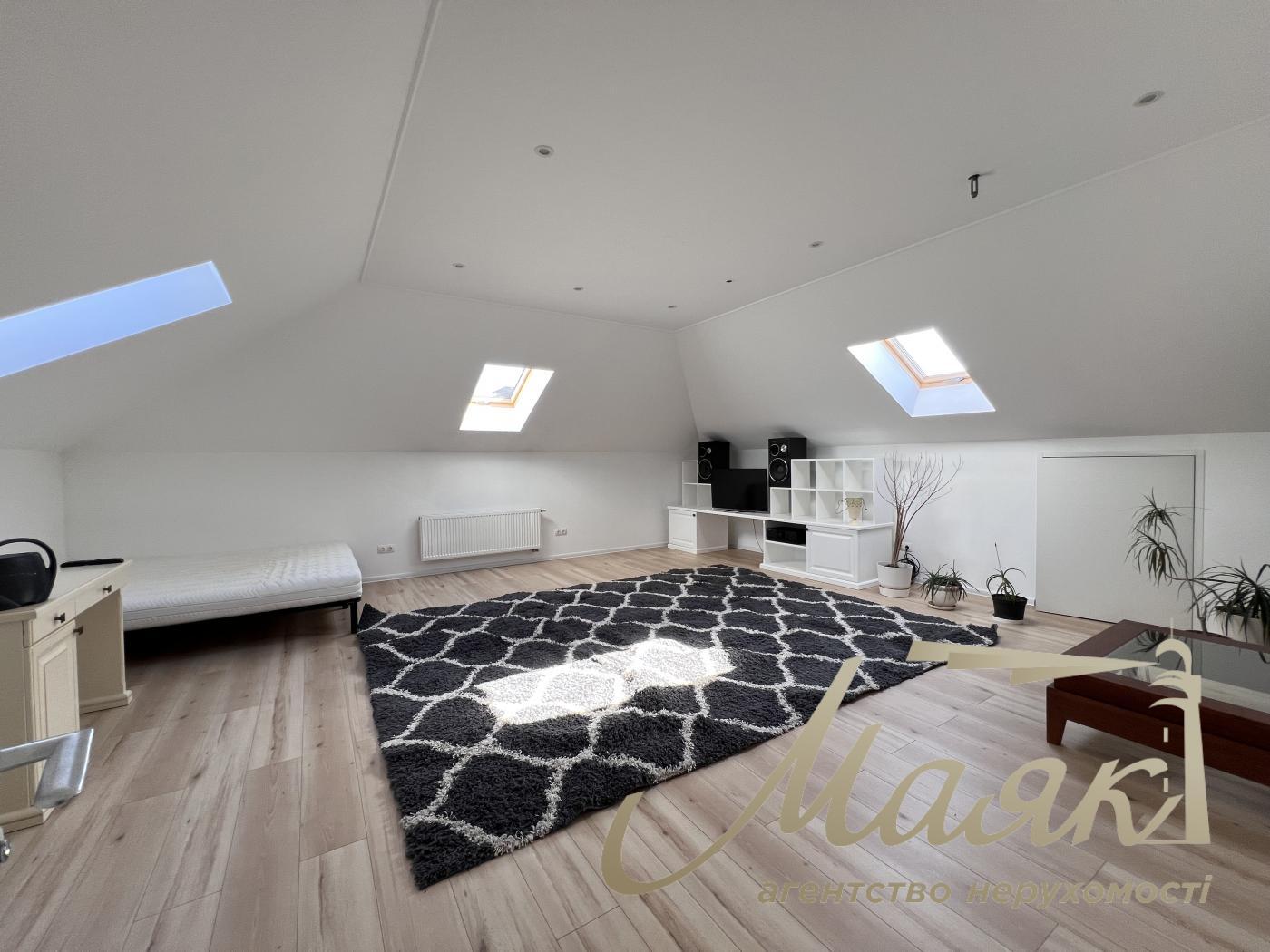 Rent 2-storey house 190m2, Goloseevsky district, Myshelovka