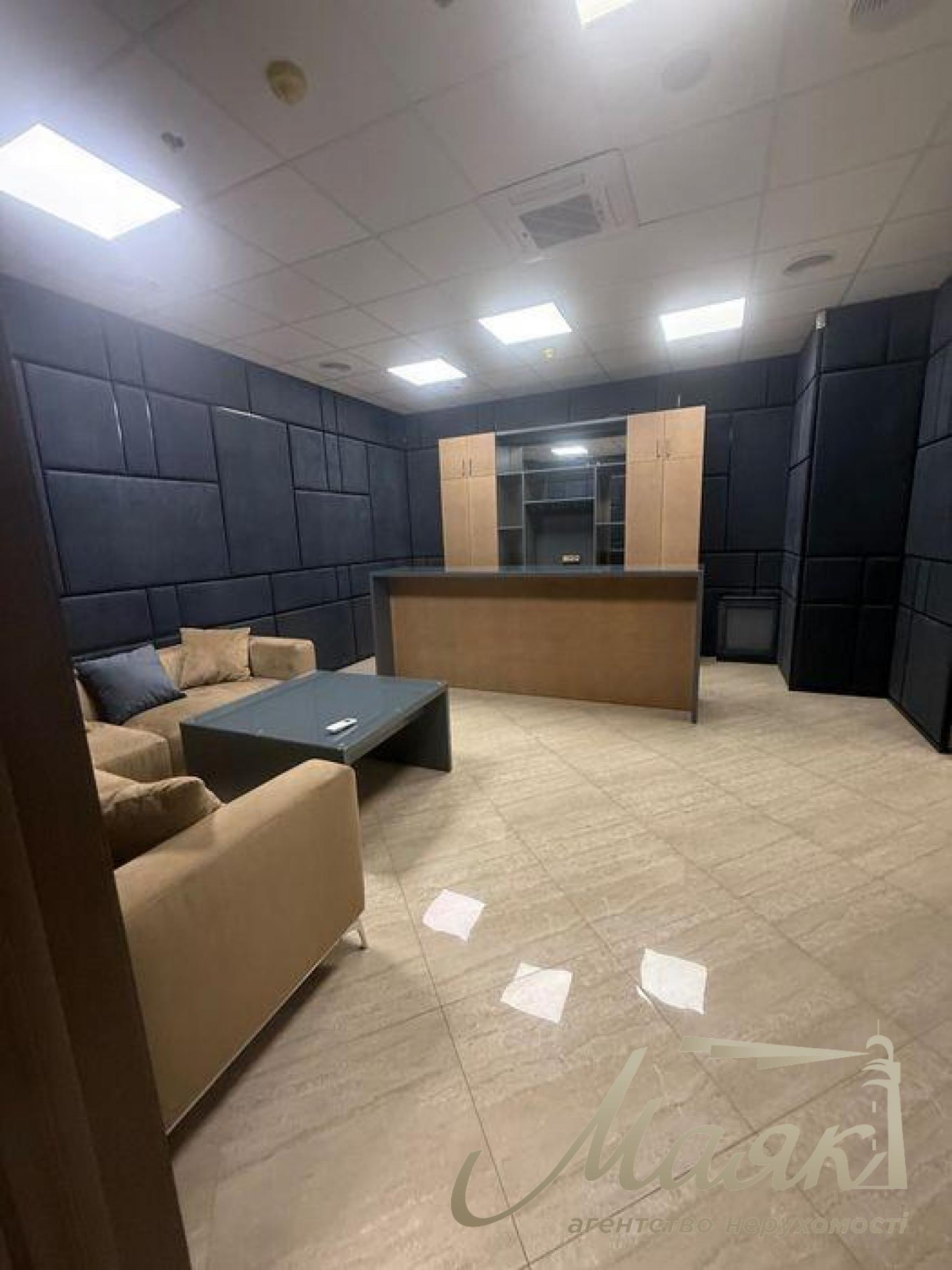 Оренда офісу 510 м.кв. вул. Грушевського, Центр