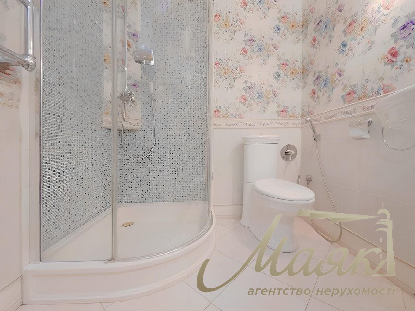Rent of a 4-room apartment in an elite gated complex Lipskaya Bashnya, Pechersky district.