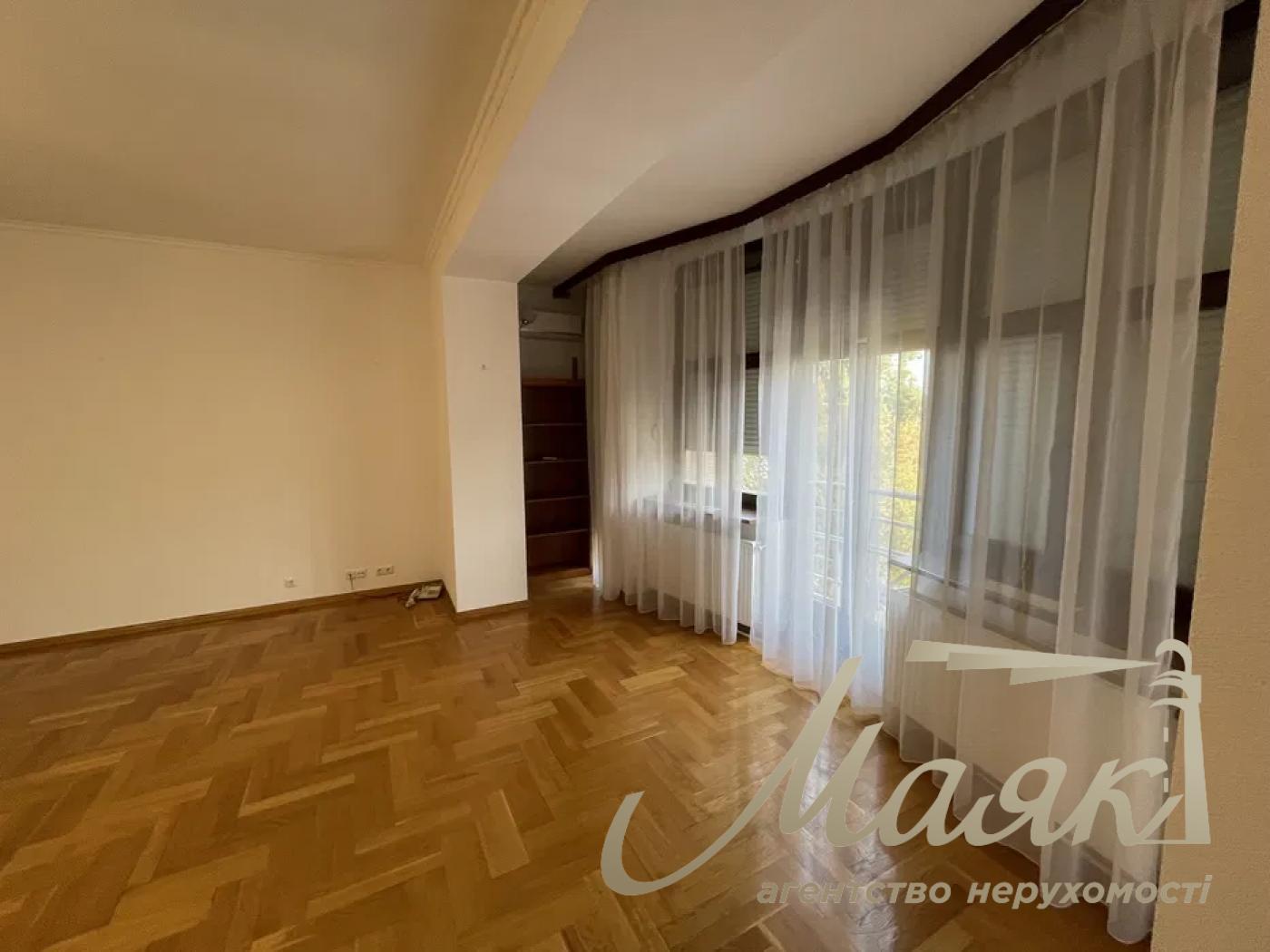 Оренда 4к квартири (217м²) по вул. Паторжинського 14, Центр