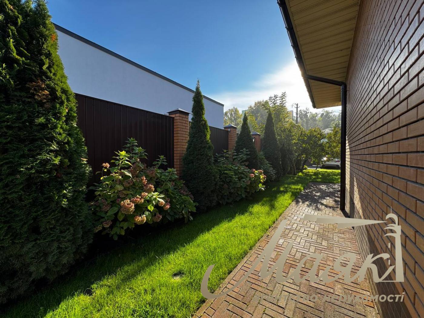 Продаж будинку на Русанівських садах у КМ "Селікатчик", пер. 5-ий Садовий