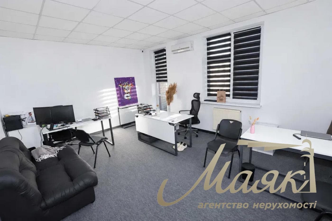 Rent a 180 m² furnished standalone office at 32A Yevhen Konovalets Street, Pechersk