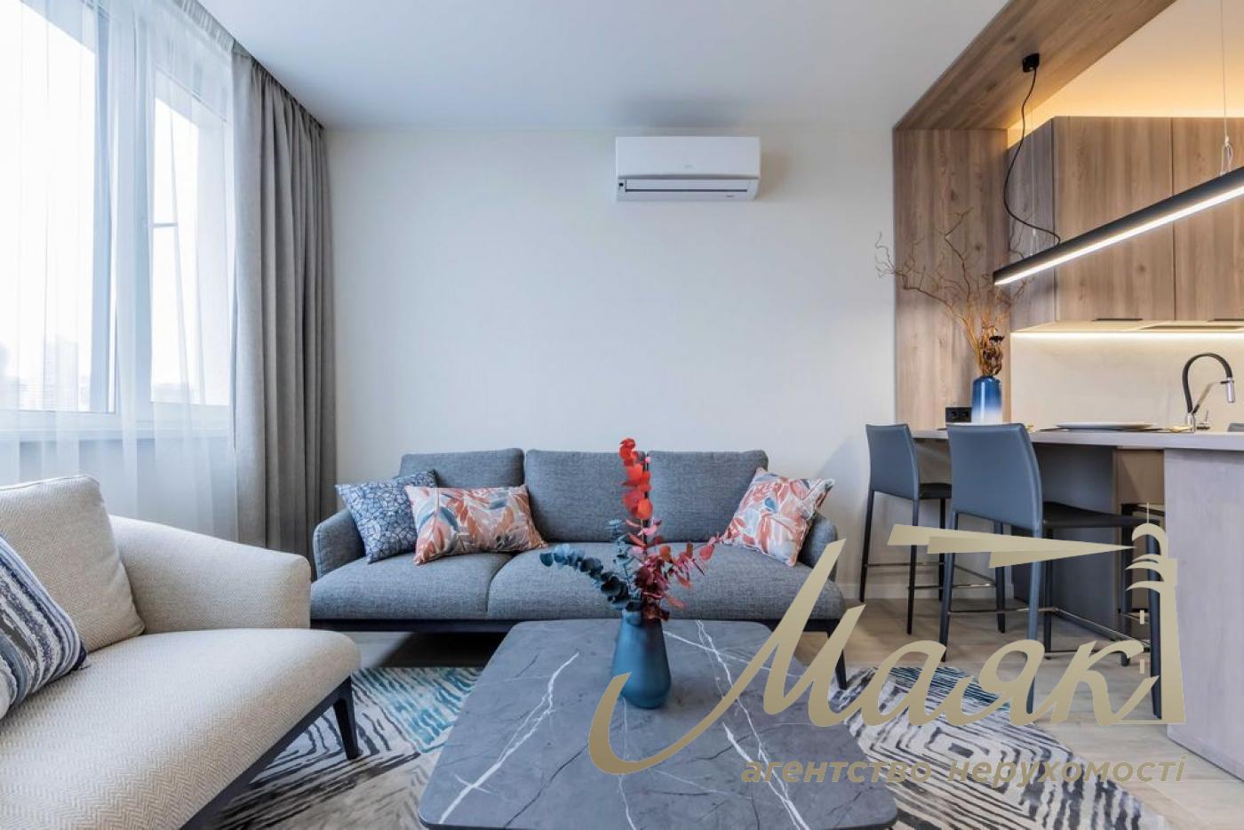 Продаж 2к квартири 84м2 у ЖК "Новопечерська Вежа".