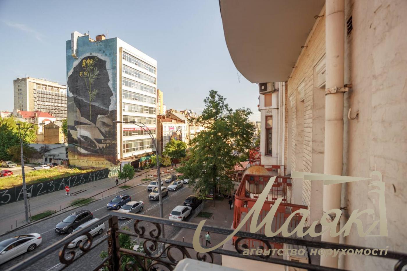 Furnished office for sale in the Center (100m2) Bolshaya Vasilkovskaya st., 38