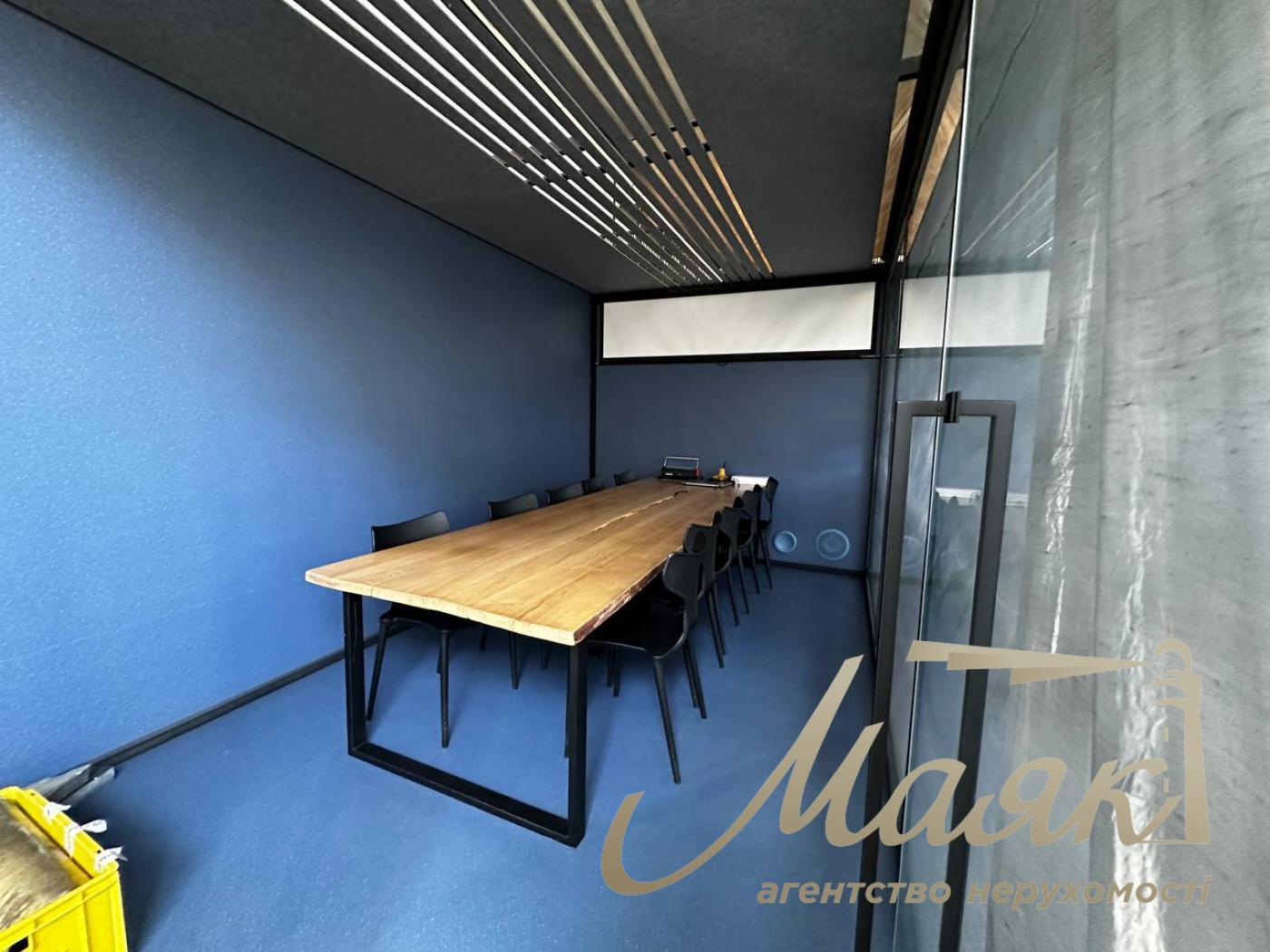 Sale of commercial premises 160 m2 in residential complex Prestige Hall, Tyutyunnika 37/1, Center