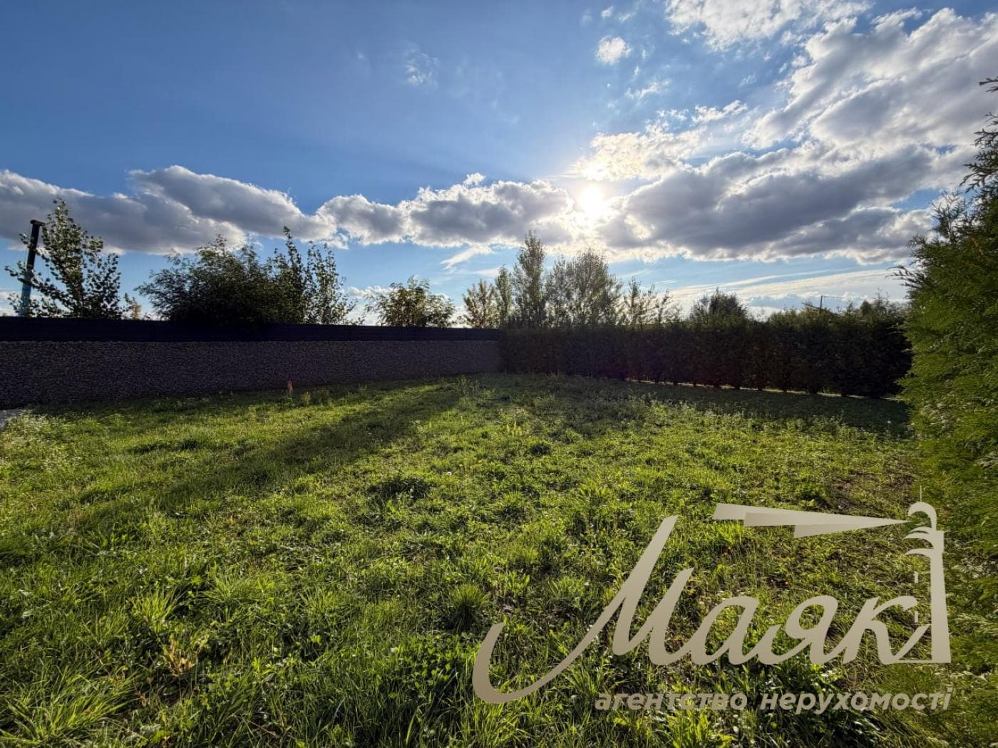Продаж 2-поверхового будинку площею 300 м², КГ Хутір Ясний