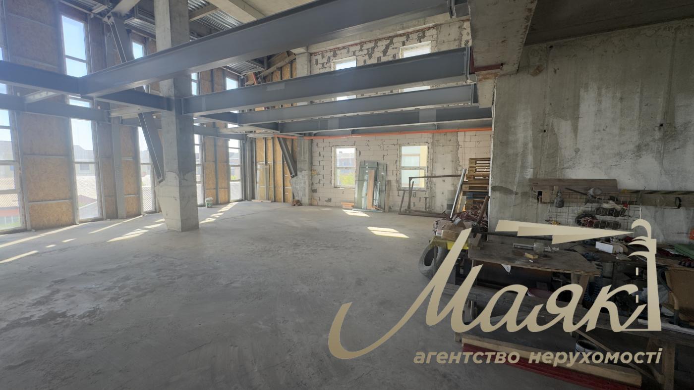 Office for rent 560 m2 on Grigory Kochura str., Solomensky district.
