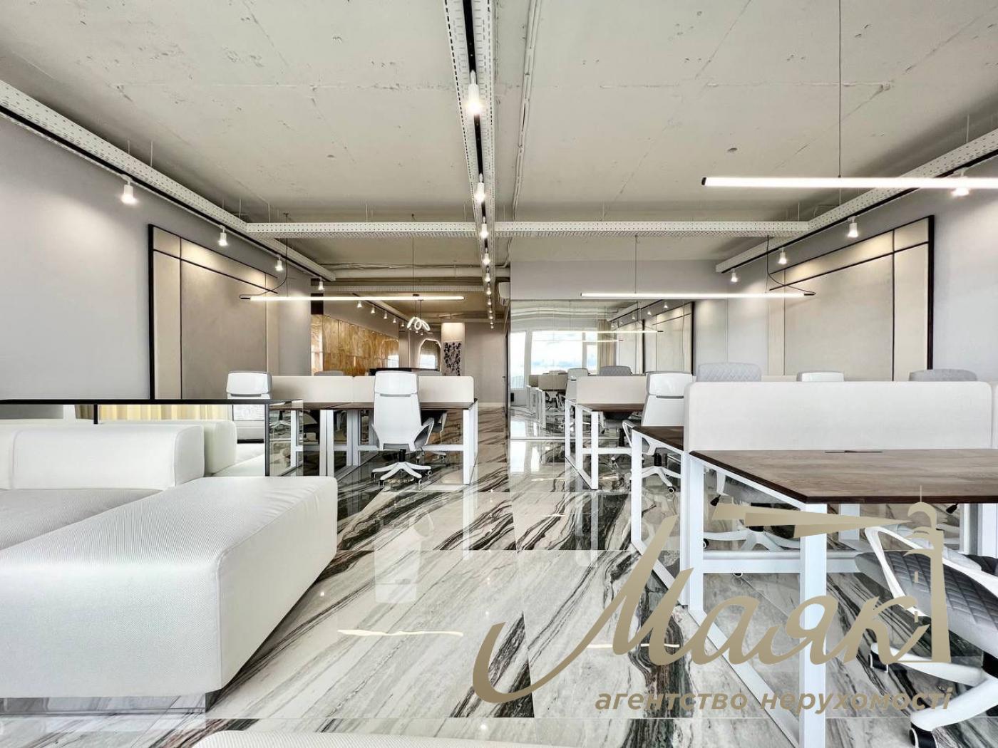 Sale of office with tenant Business Center Carnegie, Klovsky descent street