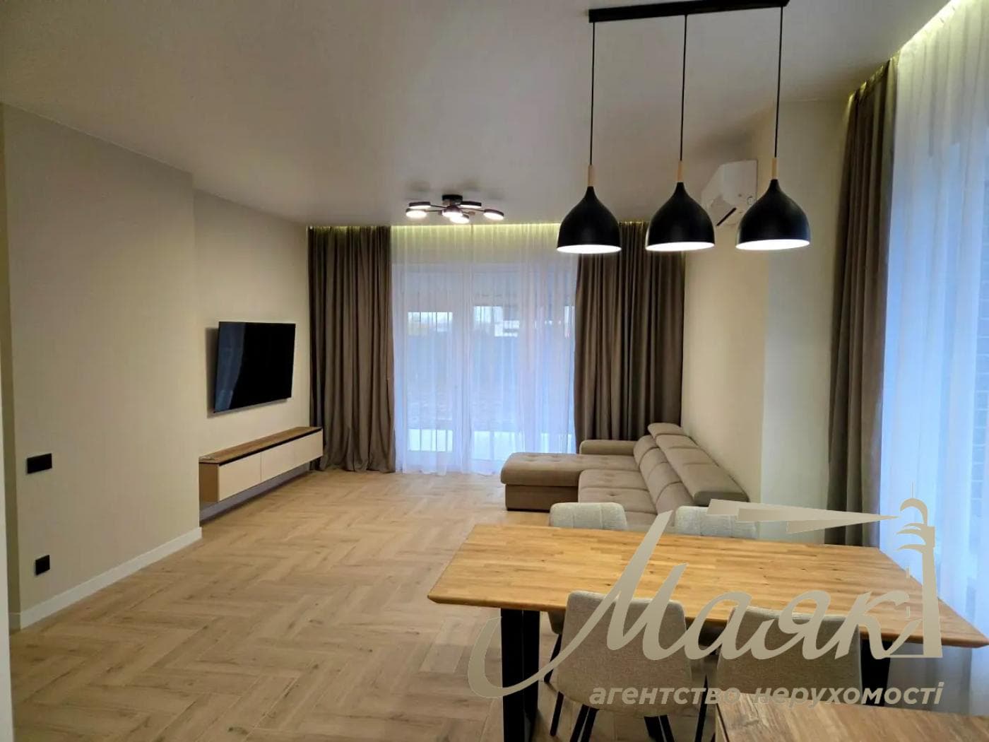 Продаж автономного будинку з сонячною електростанцією | 134 м² | КМ "Міжріччя" Поруч з річкою Десна с. Осещина, вул. Осещина, вул. Зоряна