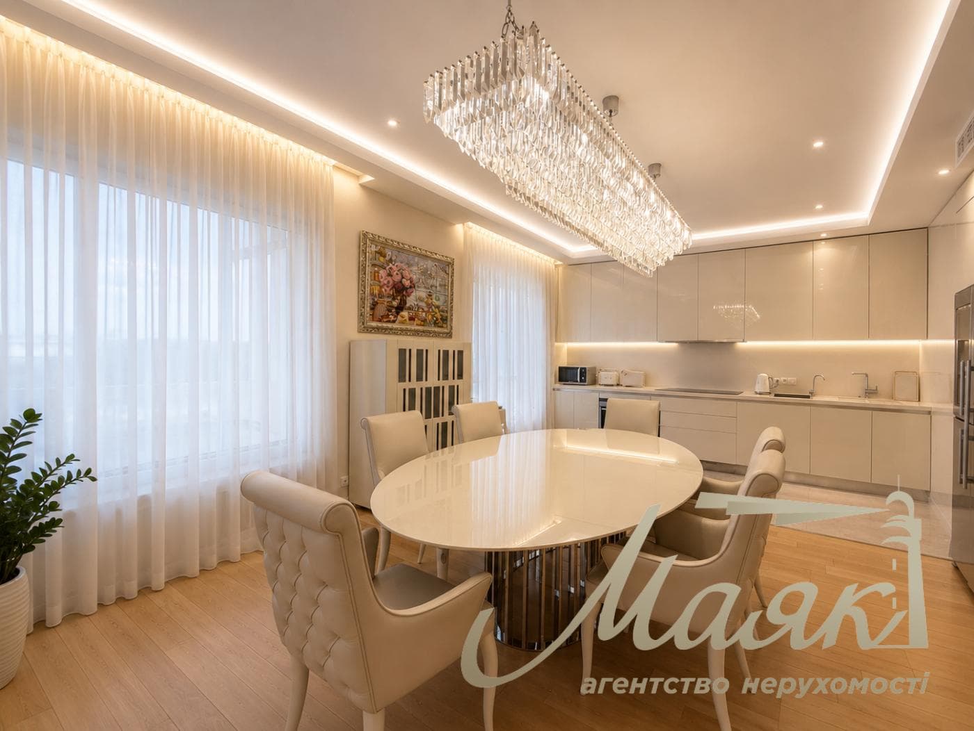 5-room family apartment for sale in the upscale Novopecherskie Lipki residential complex, Andriy Verkholyad/Dragomirov Street, Pechersk, Kyiv