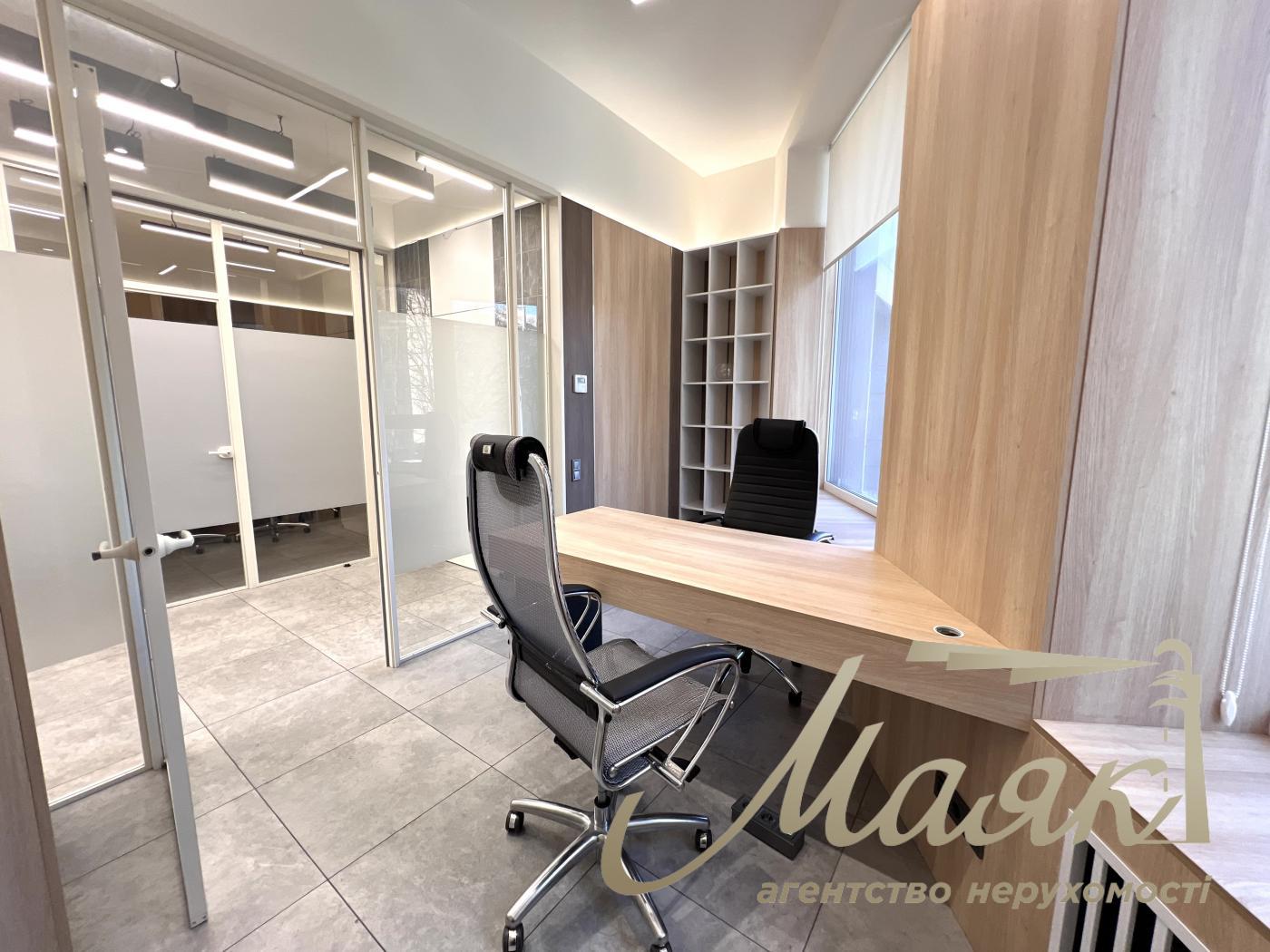 Оренда офісу 250 кв.м в ЖК А52 вул. Січових Стрільців (Артема), 44-А