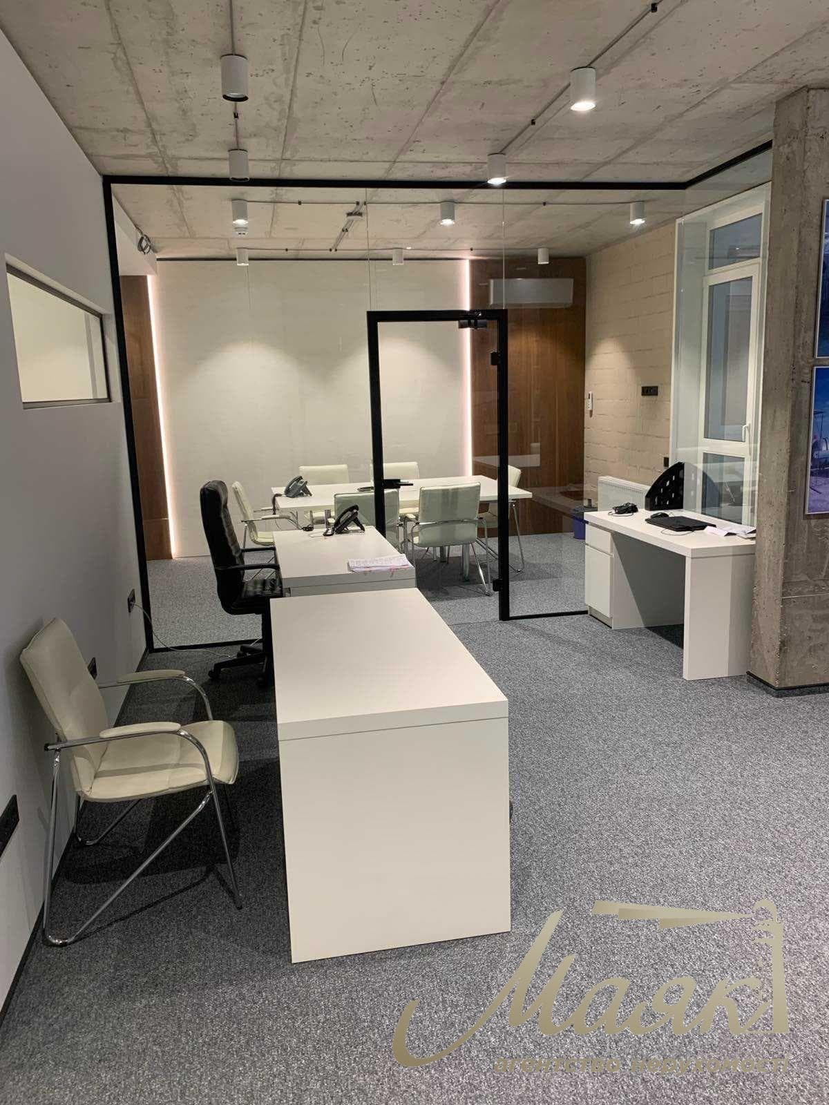 92 m² Office Space for Rent in the "French Quarter 2" Residential Complex