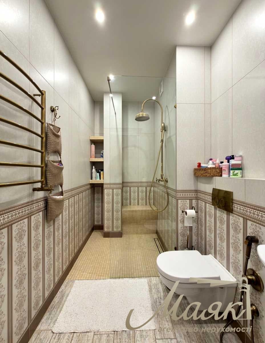 Київ, Богатирський проїзд, 8