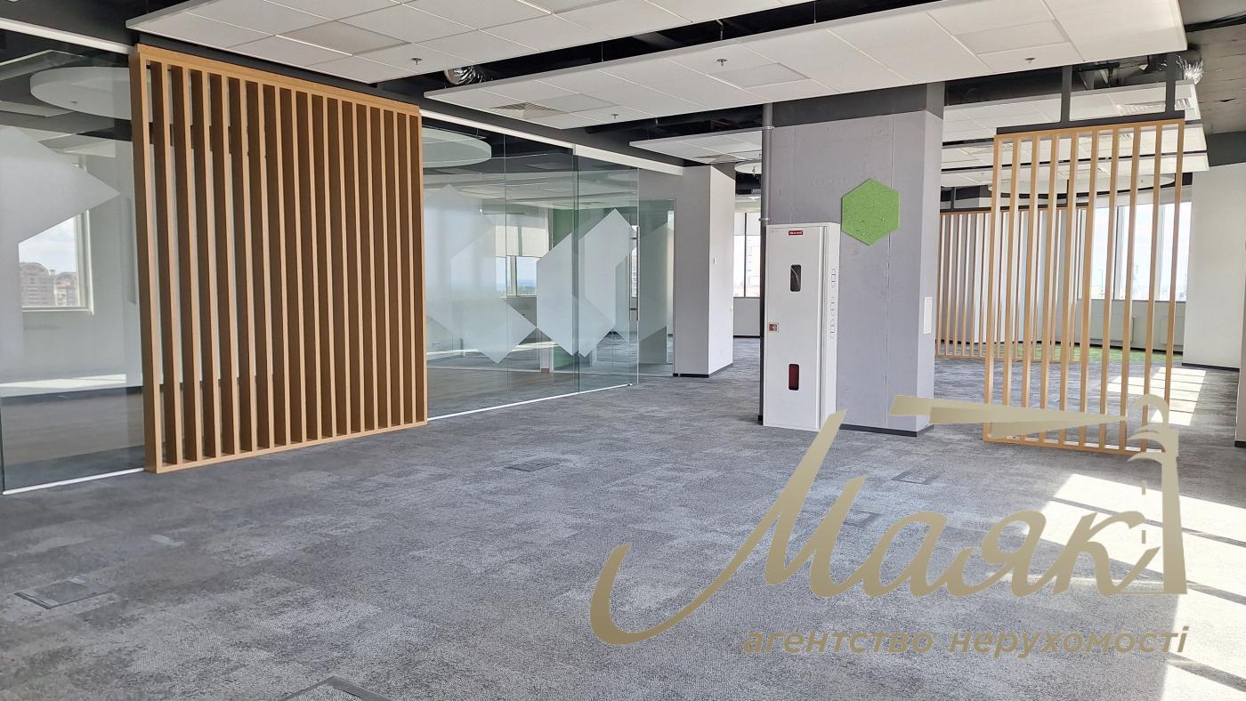 Оренда офісу 636м2 у БЦ Сенатор, Печерський район.