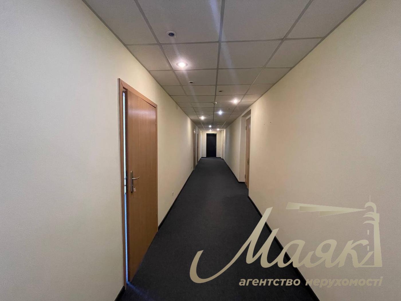 Аренда офисного помещения 230м2 в центре, Лукьяновка