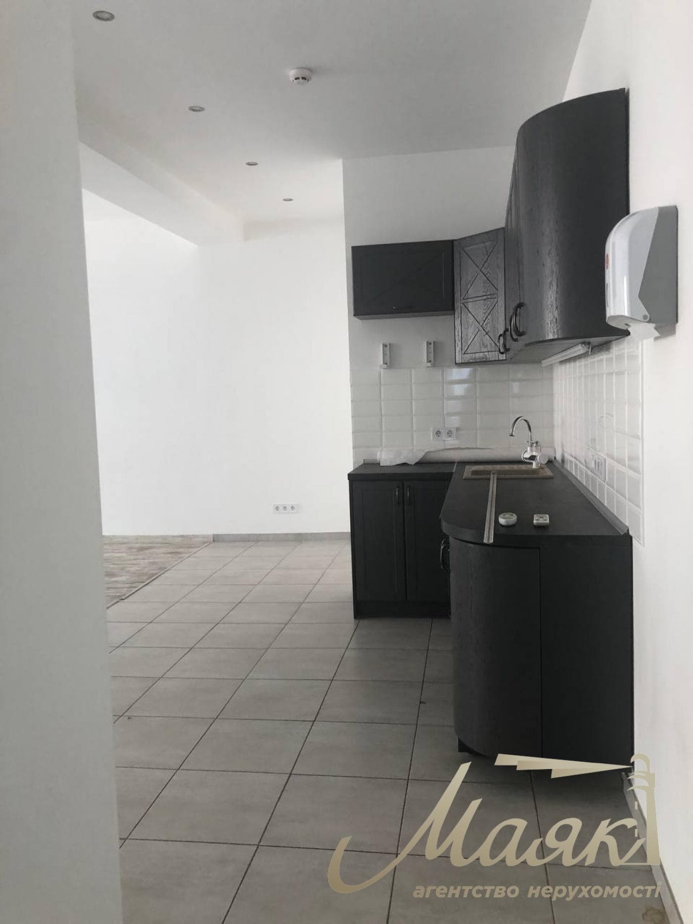 160 m² Office for Rent on Bolsunovskaya Street
