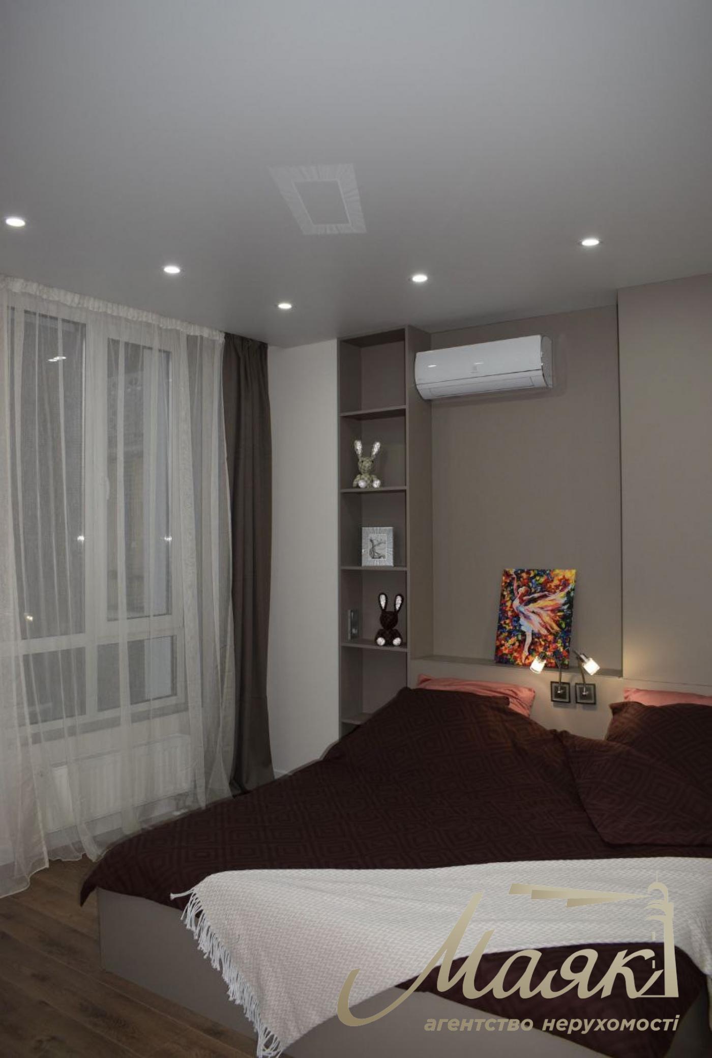 Продаж 1-к квартири 70М2 Бойчука Михайла вулиця 41 ЖК "Новопечерська Вежа"